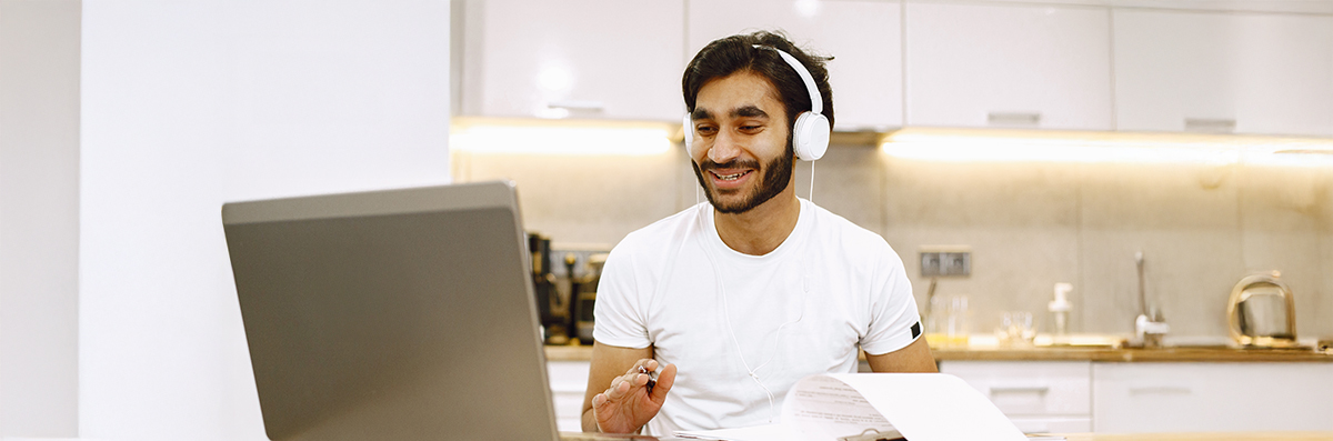 Top scholarships offered at Online Manipal 