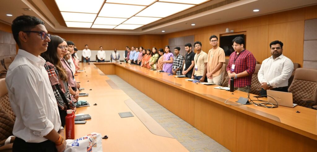All the students and faculty gather together during the campus immersion program