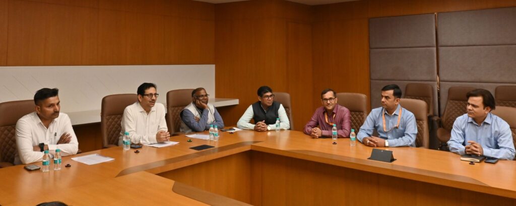 All the faculties are lined together for the Campus immersion program
