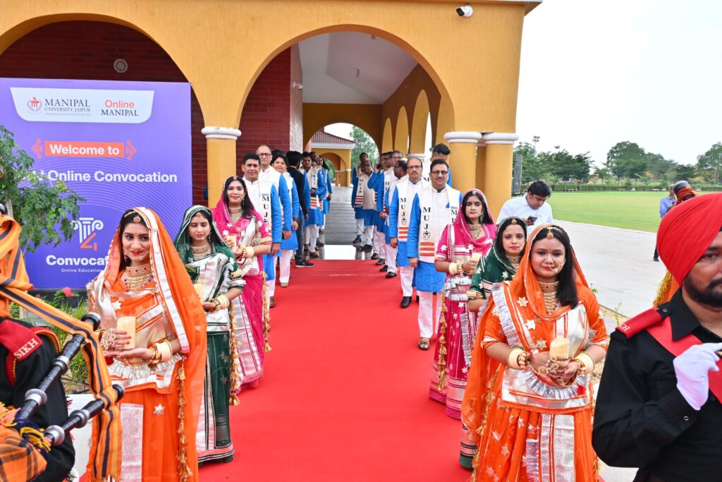 Entrance of chief dignitaries