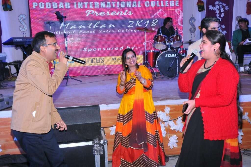 Dr Avnish Singing